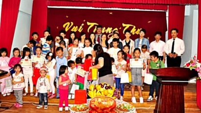 BV – Trung thu trên đất nước Romania