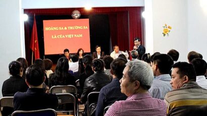 BV – Người Việt tại New Zealand, Romania biểu tình phản đối Trung Quốc