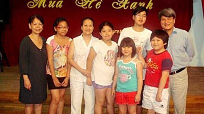 Bế giảng lớp học tiếng Việt, hè 2012