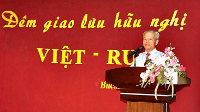 40 năm một tình nghĩa