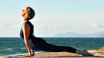 SKLĐ – Yoga: Tư Thế Chó Ngửa Mặt-Urdhva Mukha Svanasana