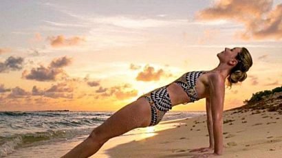 SKLĐ – Yoga: Tư Thế Tấm Ván Ngược-Purvottanasana