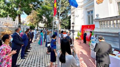 Đại sứ quán Việt Nam tại Rumani tổ chức Triển lãm Ảnh nhân dịp kỷ niệm 75 năm Quốc khánh nước CHXNCN Việt Nam