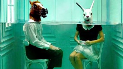 KNS – Bộ ảnh “Cuộc sống hai mặt”