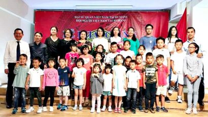 BV – Người Việt ở Romania – Từ những ngày đầu nơi xa xứ