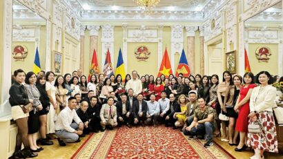 Liên hoan chia tay Đại sứ Đỗ Đức Thành cùng Phu nhân và bà Lương Ngọc Linh kết thúc nhiệm kỳ công tác tại Romania